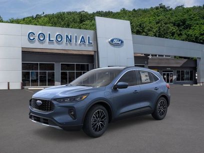 New 2026 Ford Escape SE w/ PHEV Premium Package