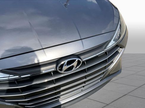 Used 2020 Hyundai Elantra Value Edition w/ Cargo Package (C1) FWD image 29
