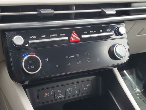 Used 2025 Hyundai Tucson SEL AWD/4WD image 27