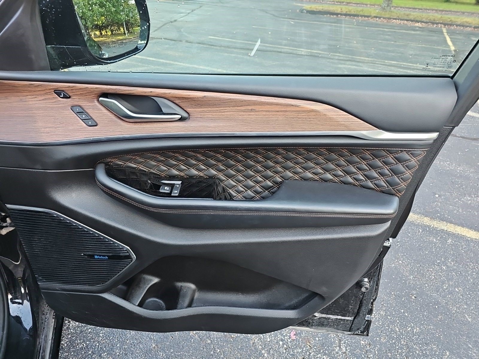 Used 2022 Jeep Grand Cherokee Summit AWD/4WD image 14