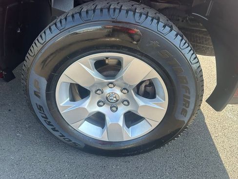 Used 2021 RAM 1500 Big Horn image 21