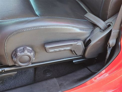 Used 2022 Jeep Wrangler Unlimited Rubicon 4xe w/ Dual Top Group image 22