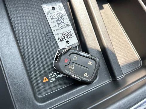 Used 2021 GMC Sierra 1500 AT4 w/ AT4 Value Package image 38