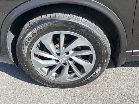 Used 2014 Nissan Rogue SL AWD/4WD image 11