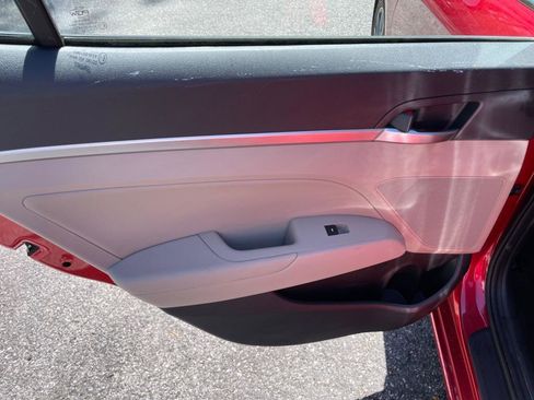 Used 2020 Hyundai Elantra Limited w/ Ultimate Package 03 image 29