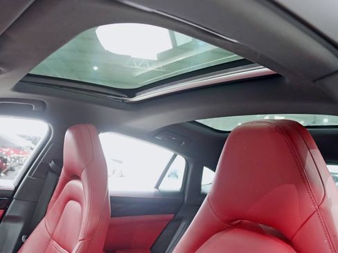 Used 2020 Porsche Panamera 4S AWD/4WD image 29