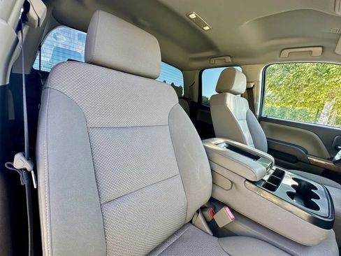 Used 2018 GMC Sierra 1500 SLE w/ SLE Value Package RWD image 9