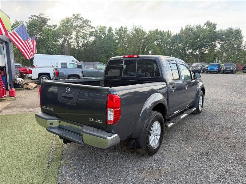 Used 2013 Nissan Frontier SV AWD/4WD image 4