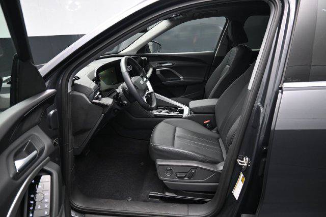 Used 2025 Audi Q5 Premium AWD/4WD image 9