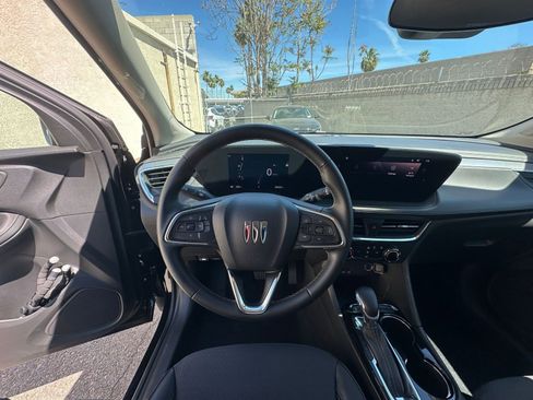Used 2025 Buick Encore GX Preferred image 33