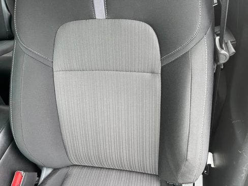 Used 2024 Nissan Sentra SV FWD image 9
