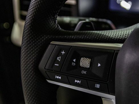 New 2025 Mitsubishi Outlander SE image 7