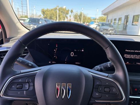 Used 2025 Buick Encore GX Preferred image 33