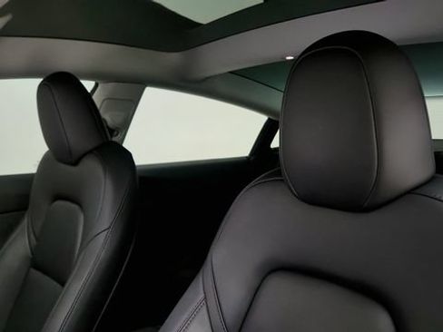 Used 2023 Tesla Model 3 Standard Range RWD image 46