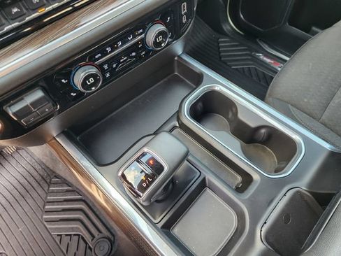 Used 2025 Chevrolet Silverado 1500 RST AWD/4WD image 19