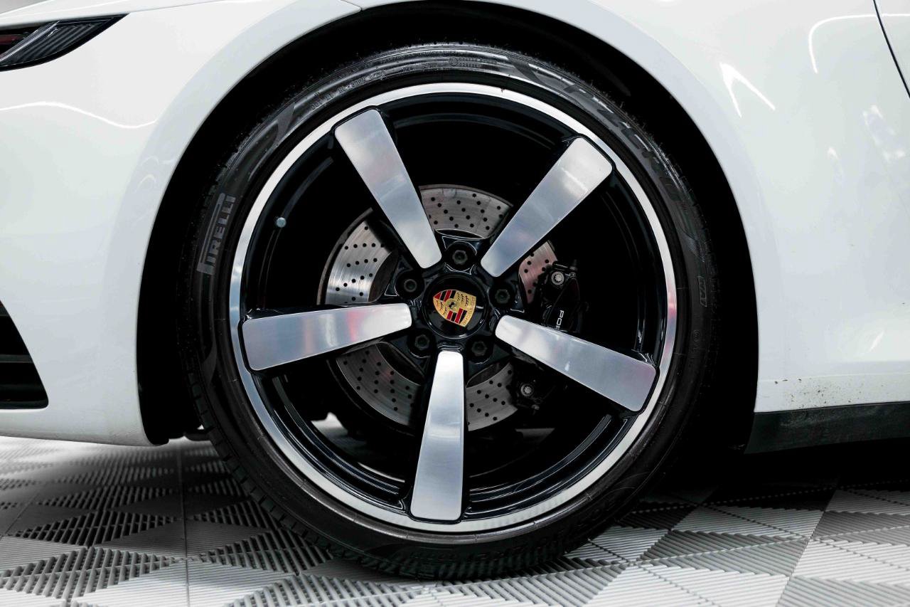 Used 2022 Porsche 911 Carrera S RWD image 39