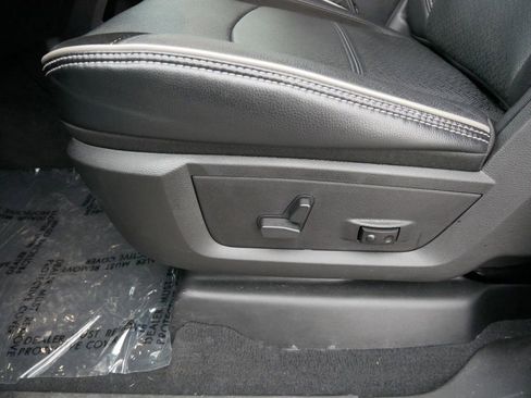 Used 2023 RAM 2500 Laramie w/ Night Edition image 8