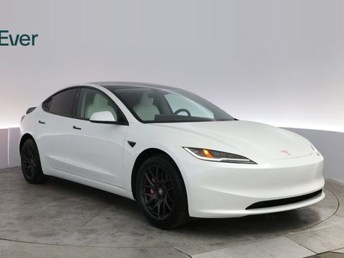Used 2025 Tesla Model 3 Long Range RWD image 13