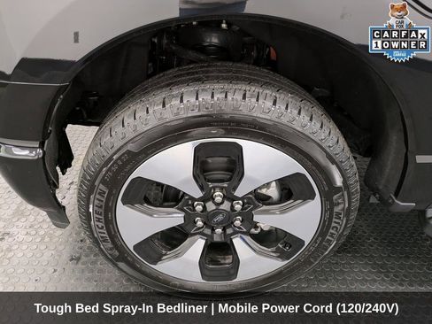 Used 2025 Ford F150 Lightning Platinum image 9