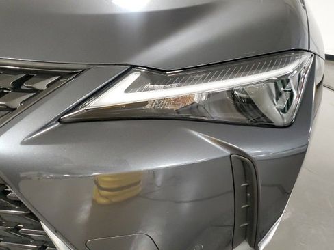 Used 2024 Lexus UX 250h AWD w/ Premium Package image 27