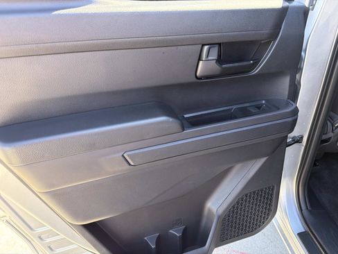 Used 2025 Toyota Tacoma SR image 8