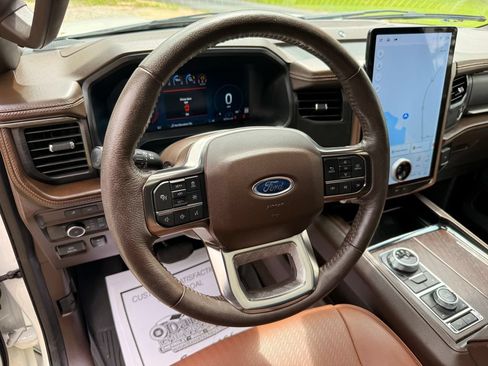 Used 2022 Ford Expedition King Ranch AWD/4WD image 15