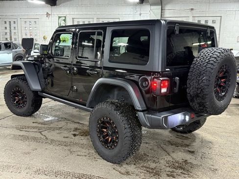 Used 2024 Jeep Wrangler Willys image 5