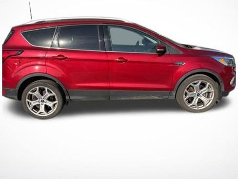 Used 2019 Ford Escape Titanium image 8