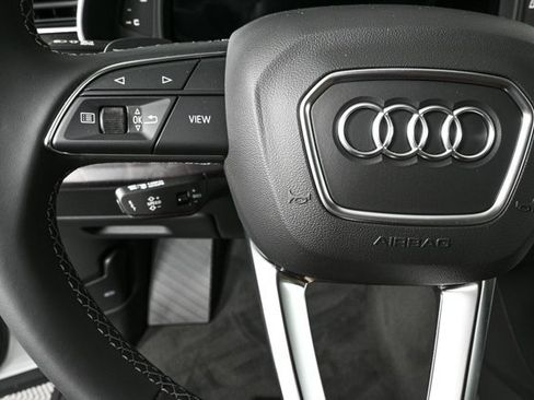 New 2025 Audi Q8 Premium image 9