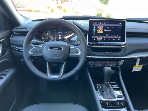 New 2026 Jeep Compass Trailhawk AWD/4WD image 19