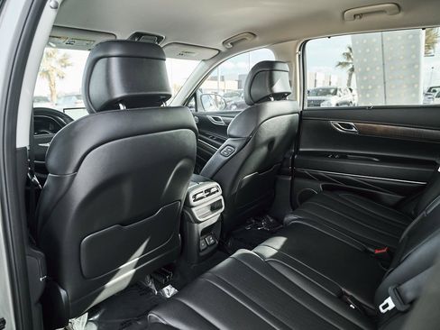 Used 2024 Genesis GV80 2.5T image 22