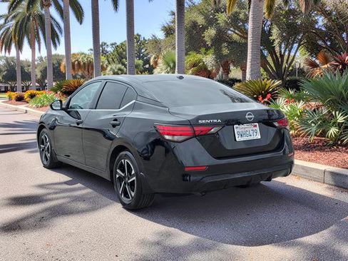 Used 2025 Nissan Sentra SV w/ All-Weather Package FWD image 7