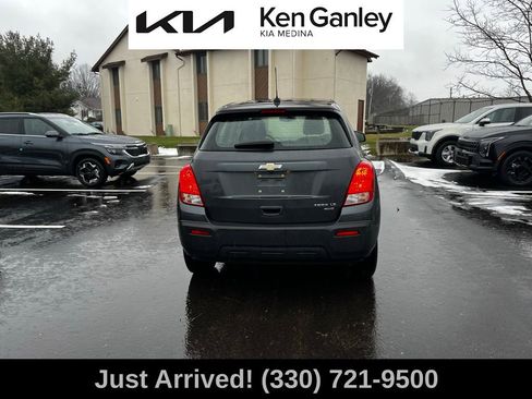 Used 2016 Chevrolet Trax LS w/ LPO, Cargo Package image 6