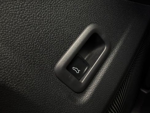 Used 2026 Volkswagen Tiguan SE FWD image 22