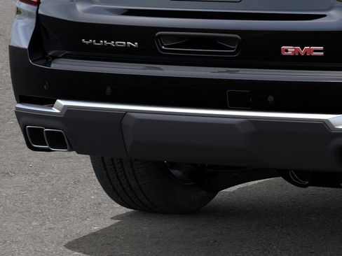 New 2026 GMC Yukon Denali w/ Denali Reserve Package AWD/4WD image 14
