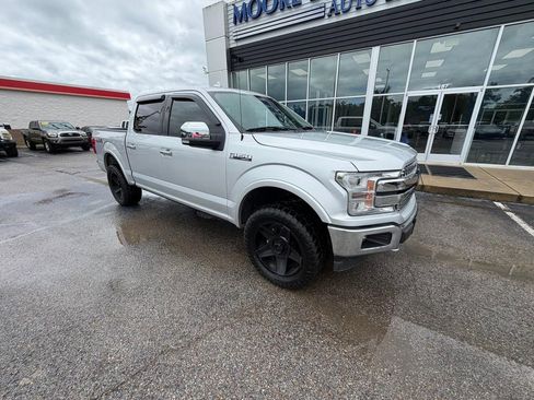 Used 2018 Ford F150 Lariat w/ Equipment Group 502A Luxury AWD/4WD image 2