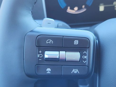 New 2026 Hyundai Santa Fe SE image 11