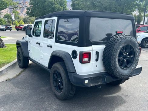 Used 2020 Jeep Wrangler Unlimited Willys image 13