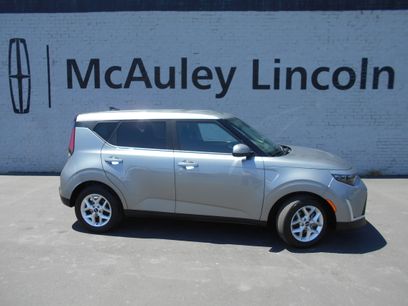 Used 2025 Kia Soul LX w/ LX Technology Package