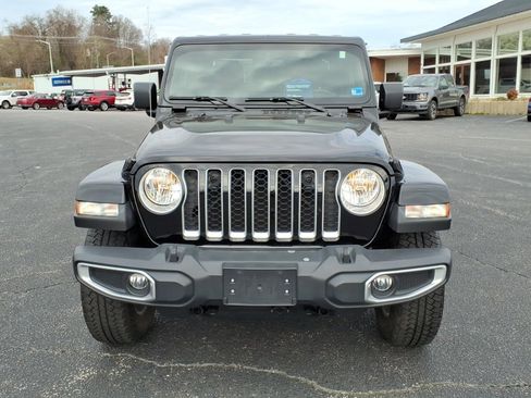 Used 2021 Jeep Gladiator Overland w/ Popular Equipment Package image 3
