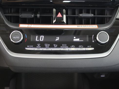 Used 2026 Toyota Corolla LE FWD image 18