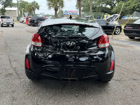 Used 2016 Hyundai Veloster w/ Option Group 02 image 4