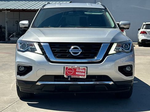 Used 2019 Nissan Pathfinder SL image 11