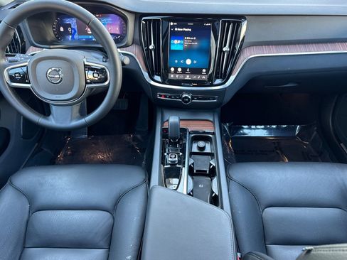 Certified 2025 Volvo S60 B5 Plus AWD/4WD image 3