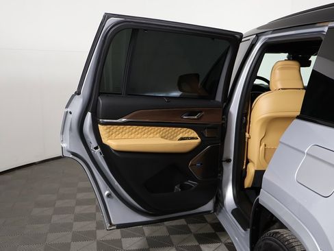 Used 2024 Jeep Grand Cherokee L Summit w/ Advanced Protech Group IV image 28