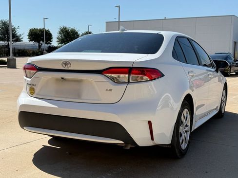 Used 2020 Toyota Corolla LE FWD image 7