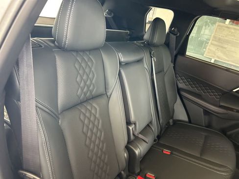 New 2025 Mitsubishi Outlander SEL Black Edition image 30