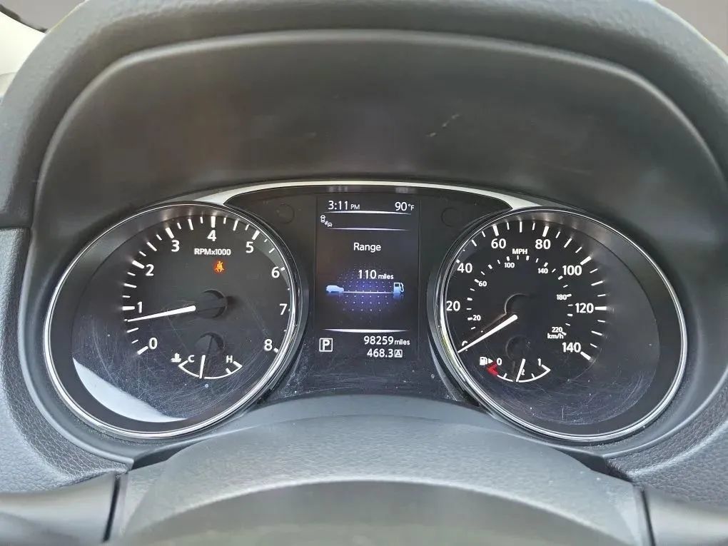 Used 2015 Nissan Rogue SV w/ SV Premium Package AWD/4WD image 19