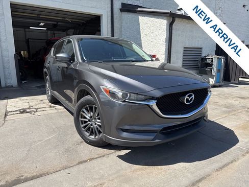Used 2017 MAZDA CX-5 Touring image 1