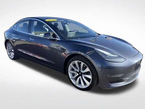 Used 2018 Tesla Model 3 image 7
